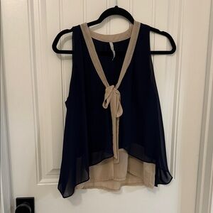 Paper Crane Navy and Beige Sleeveless Blouse